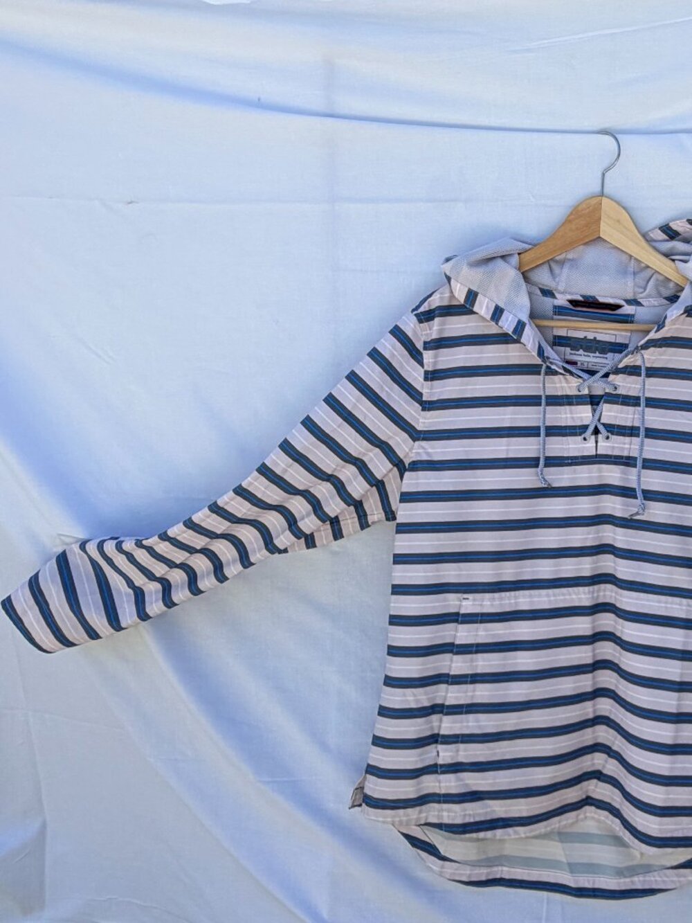 Stio Women's CFS Sun Hoodie XL White Striped UPF 50 Pullover Excellent Pre-Owned - Picture 3 of 10